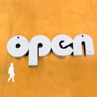 Open breit