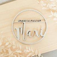 Kommunionkind mit Name im Kranz