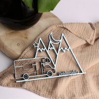 Wohnmobil und Berge mit individuellem Text