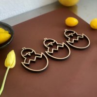 Set aus 3 Osteranhänger Küken im Ei