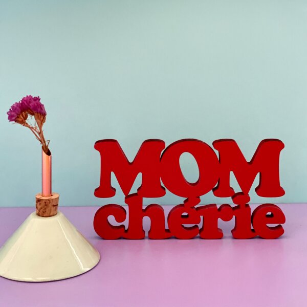 Momcherie