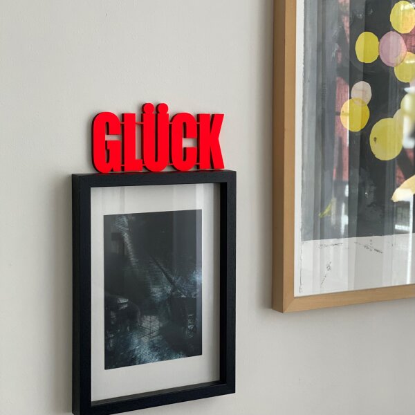 GLÜCK M