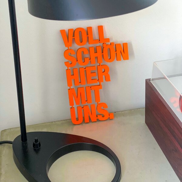 Voll schön hier mit uns.